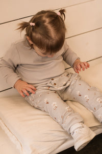 Grey with cotton flower print evolutive pants